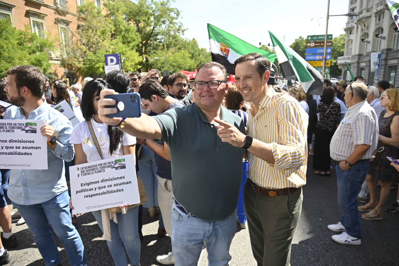 Fotos: La manifestación en Madrid por un tren digno para Extremadura