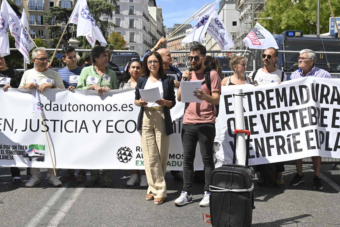 Fotos: La manifestación en Madrid por un tren digno para Extremadura