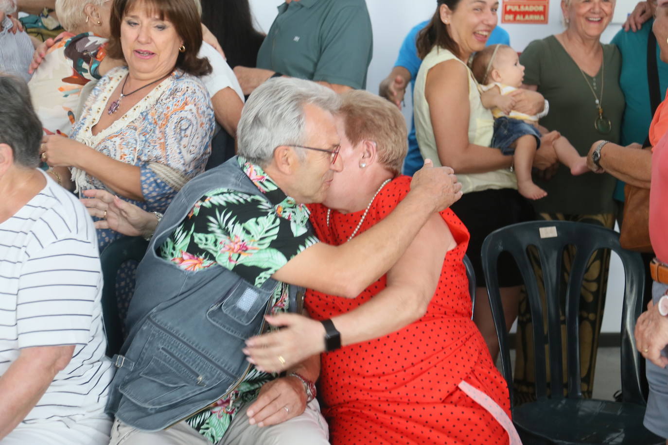 Fotos: Los primeros abrazos en 86 años