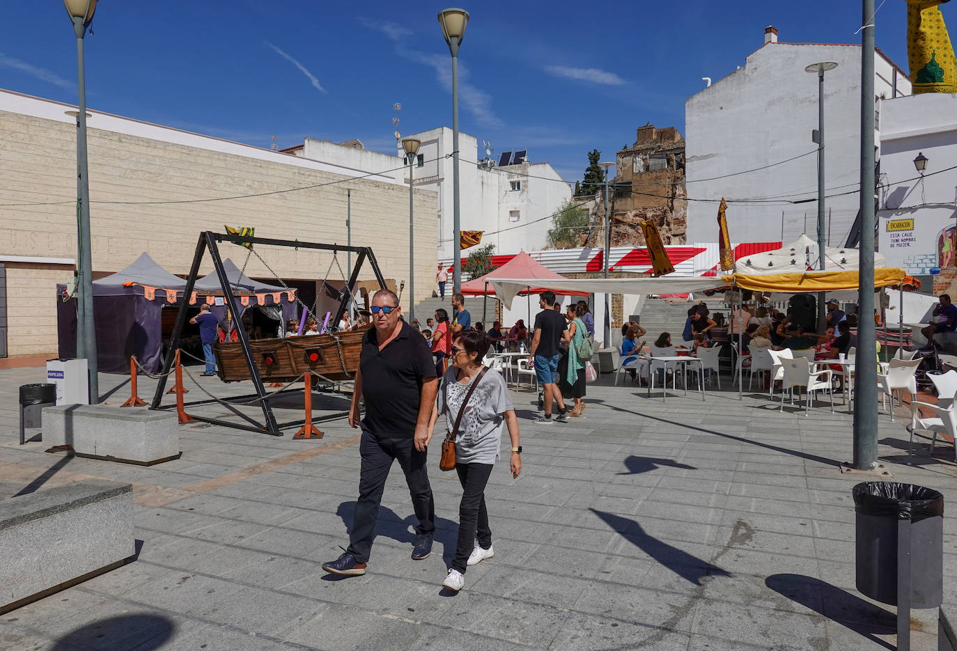 Poca afluencia en la plaza de Santa María.