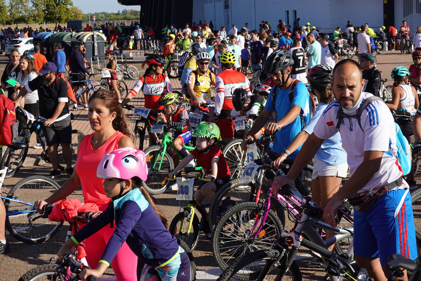 Fotos: Día de la bicicleta en Badajoz 2022