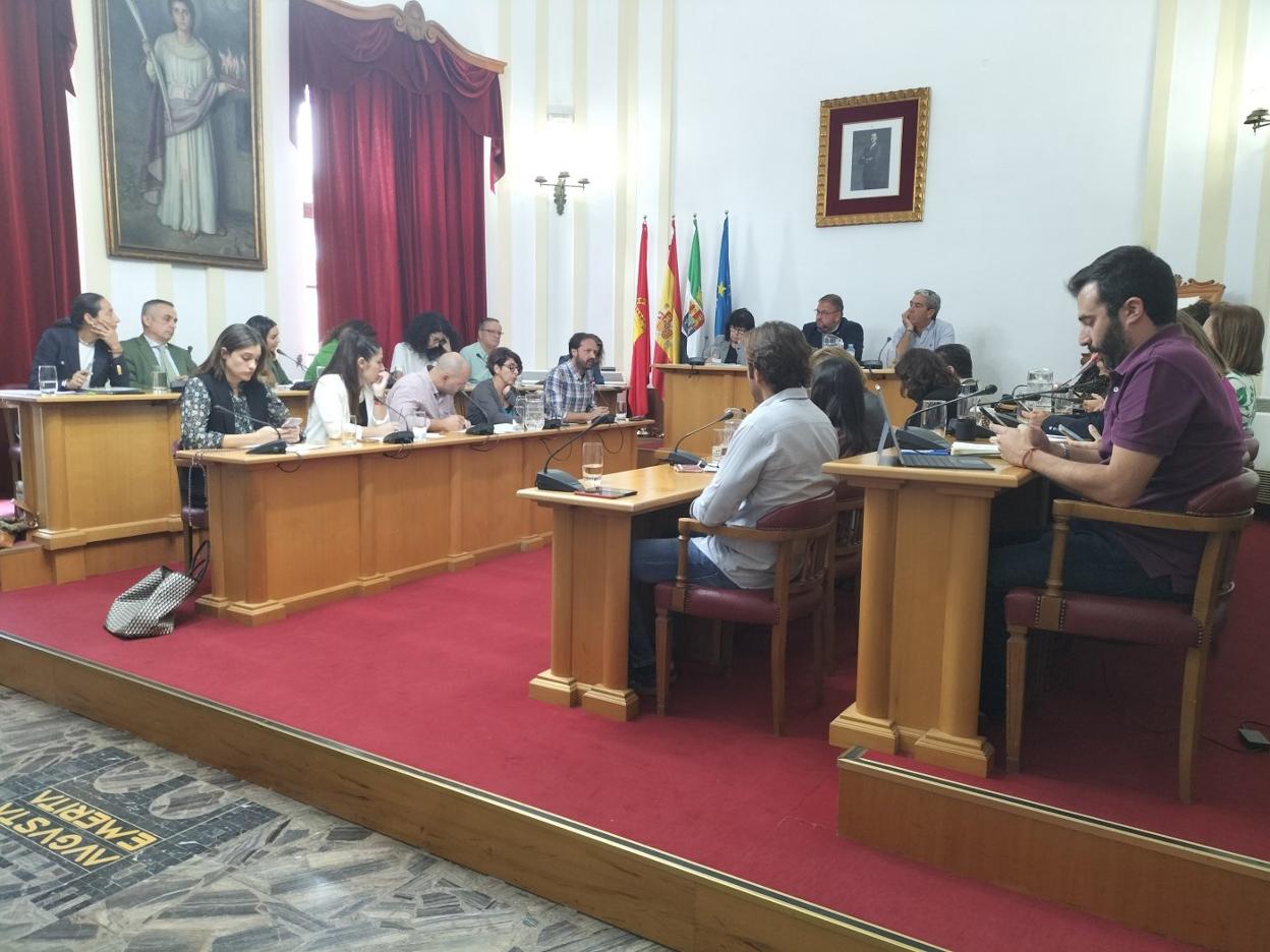 Debate en el pleno municipal de ayer. 