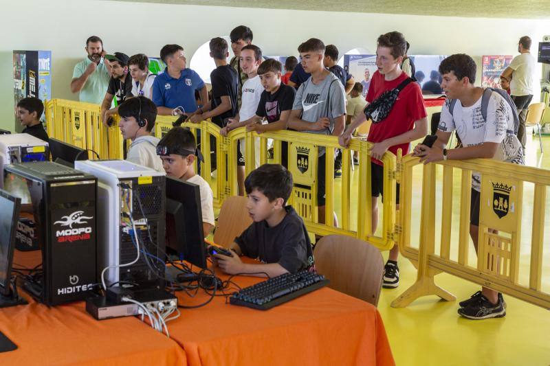 Fotos: La Gumiparty arranca en el palacio