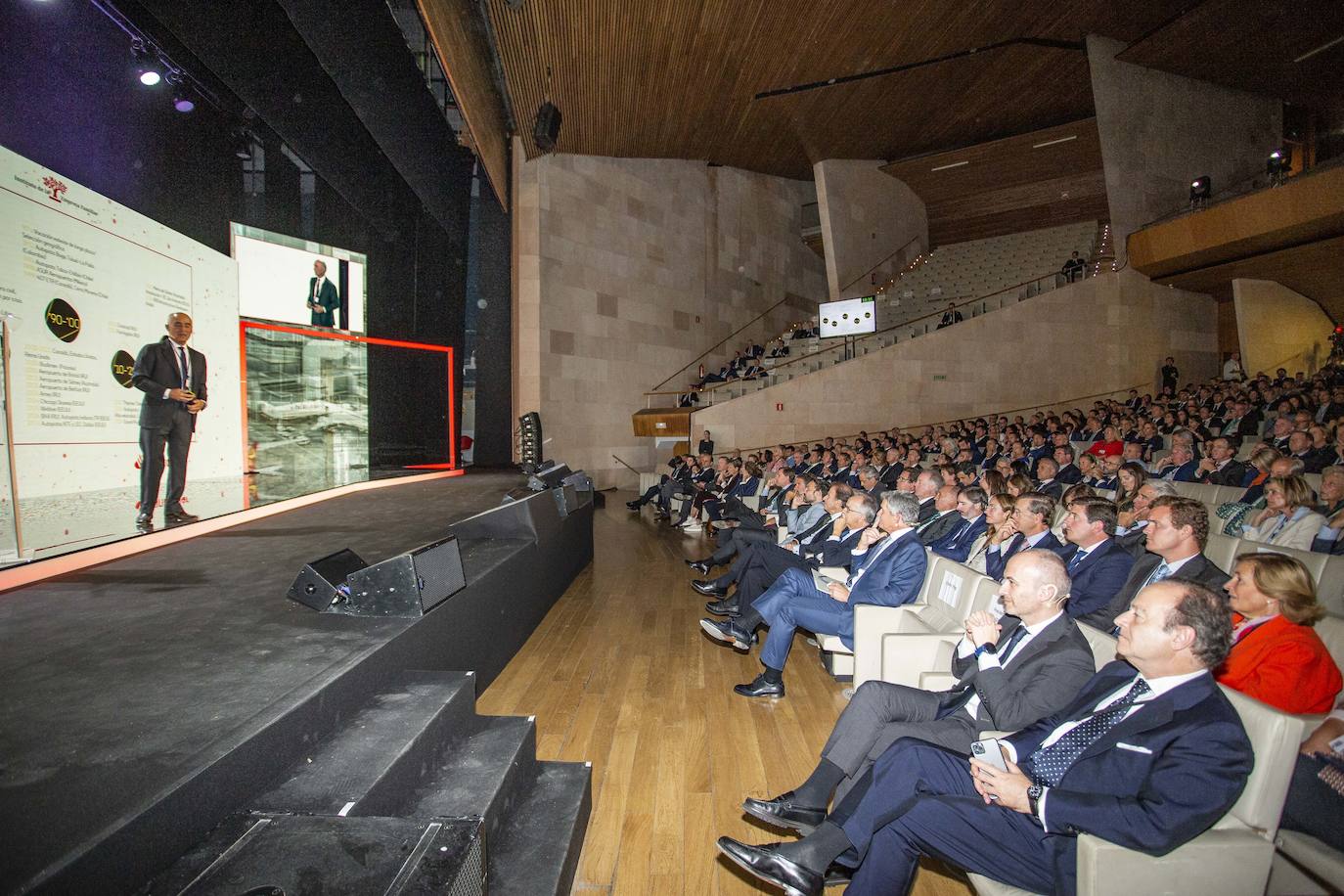 Fotos: Felipe VI inaugura el XXV Congreso Nacional de la Empresa Familiar en Cáceres