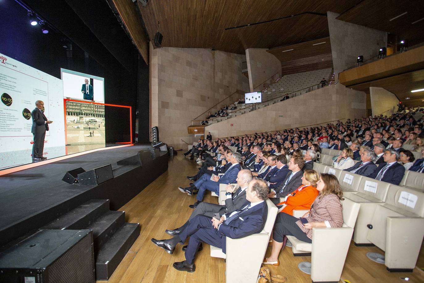 Fotos: Felipe VI inaugura el XXV Congreso Nacional de la Empresa Familiar en Cáceres