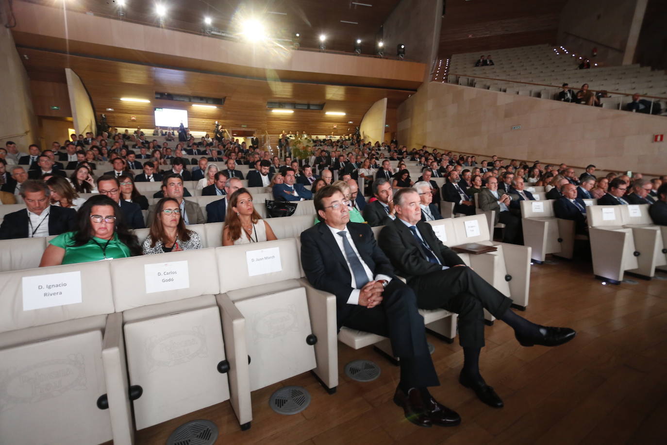 Fotos: Segunda jornada del Congreso de la Empresa Familiar en Cáceres
