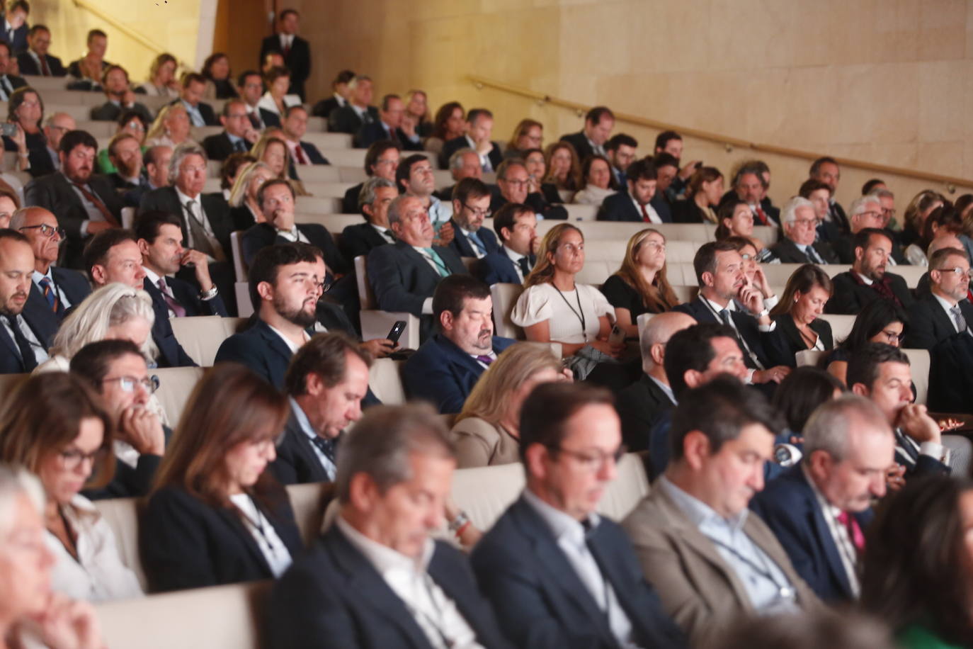 Fotos: Segunda jornada del Congreso de la Empresa Familiar en Cáceres