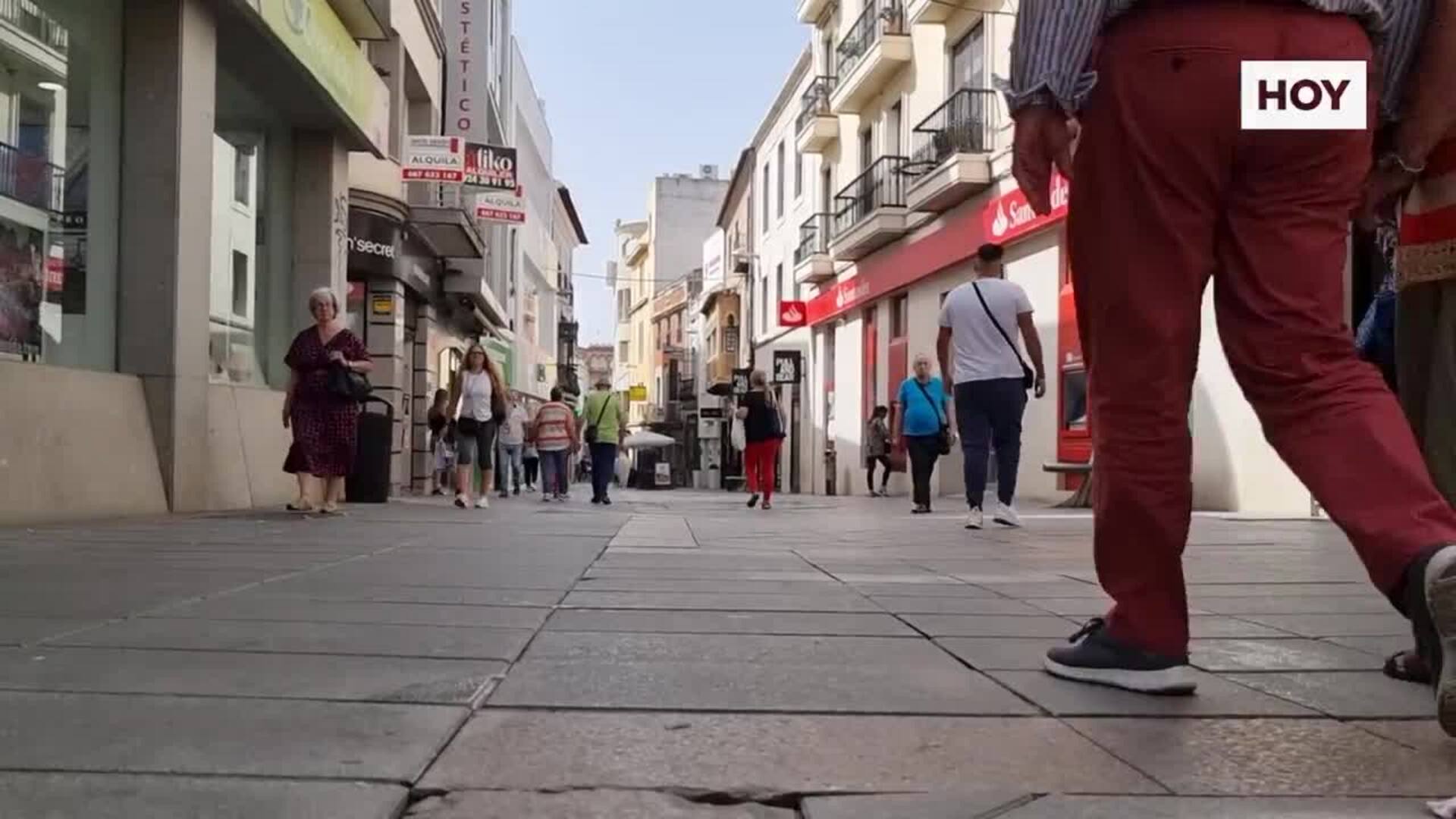 ​Las baldosas en Santa Eulalia ya no aguantan más   ​