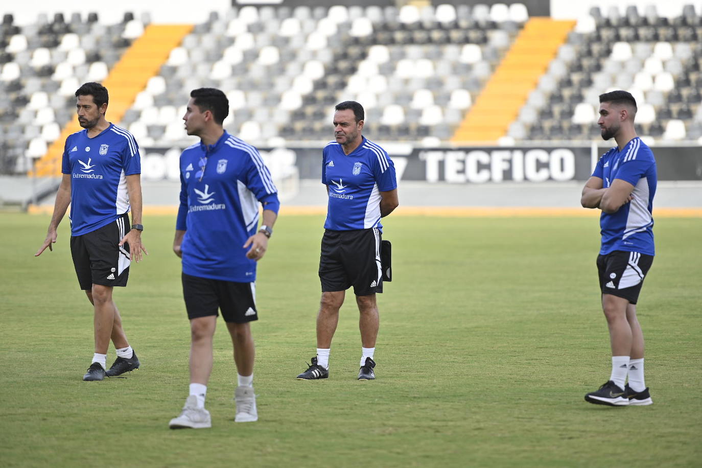 Fotos: Imágenes del entrenamiento del Badajoz