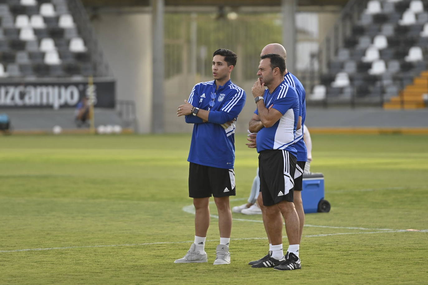 Fotos: Imágenes del entrenamiento del Badajoz