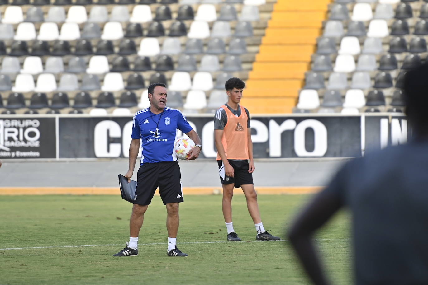 Fotos: Imágenes del entrenamiento del Badajoz