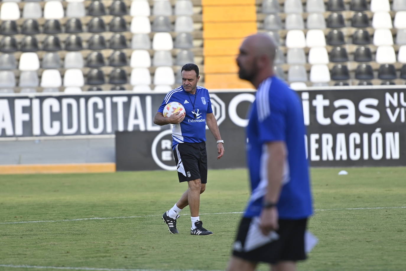 Fotos: Imágenes del entrenamiento del Badajoz