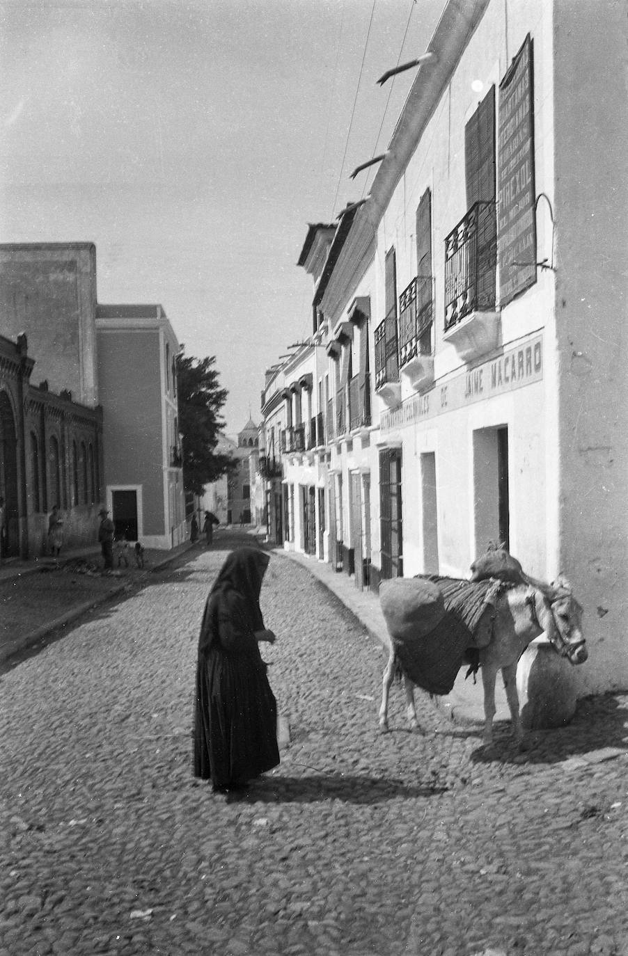 Fotografía de la calle Félix Valverde Lillo de Mérida en 1913.
