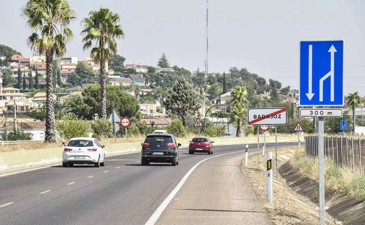 nicio de la conocida como carretera de Sevilla, a la salida de Badajoz. 