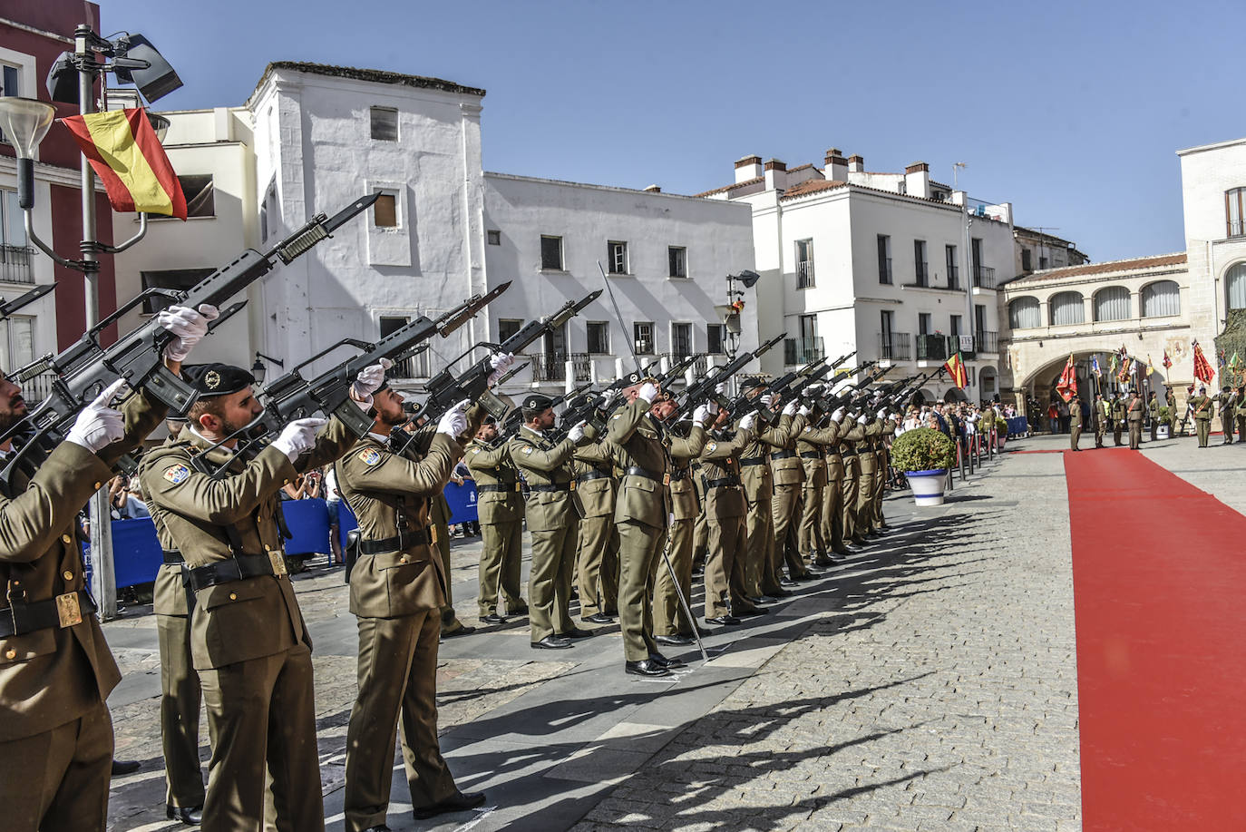 Fotos: La jura de bandera civil en Badajoz, en imágenes