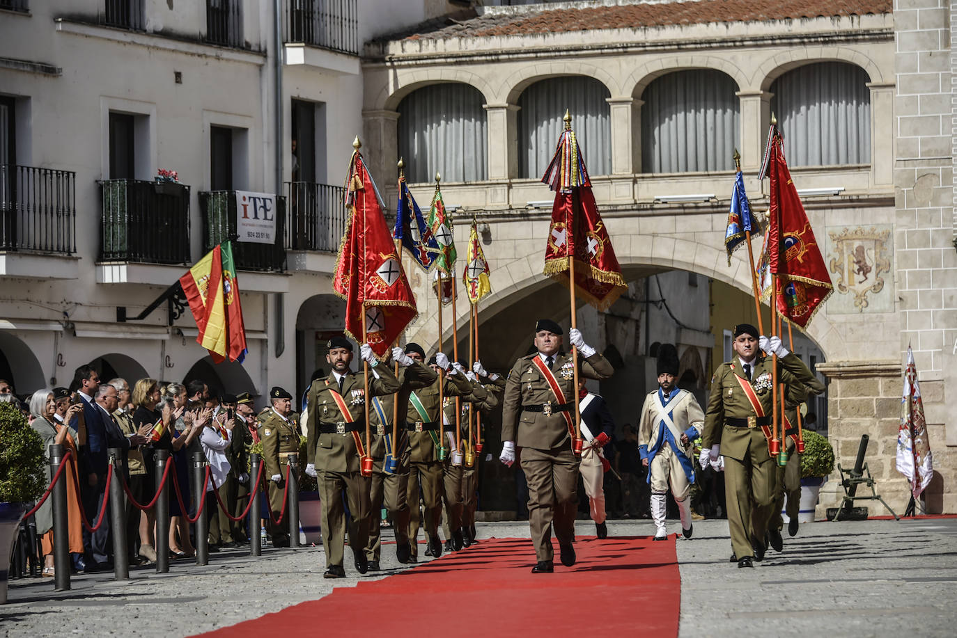 Fotos: La jura de bandera civil en Badajoz, en imágenes