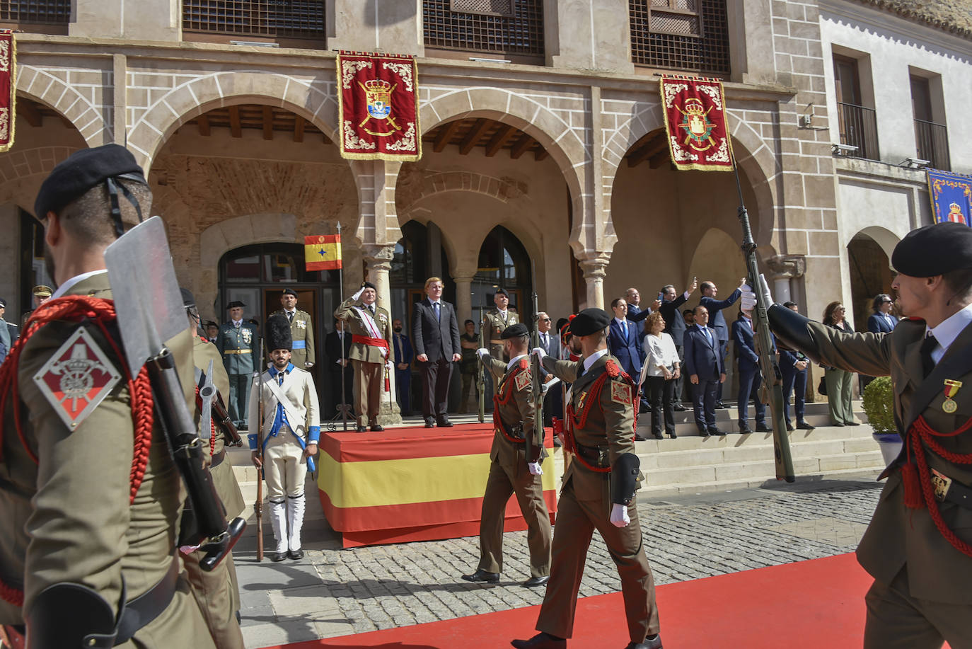 Fotos: La jura de bandera civil en Badajoz, en imágenes