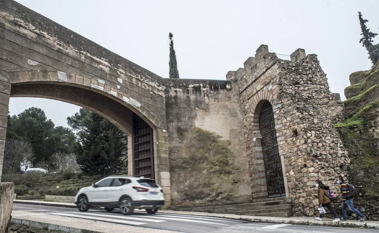 La Puerta de Carros de la Alcazaba forma parte de último tramo de muralla que queda por rehabilitar. 