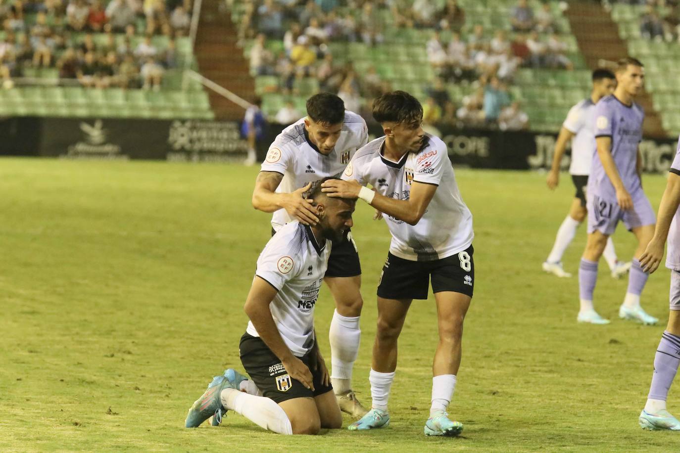 Fotos: Las mejores imágenes del Mérida-Real Madrid Castilla