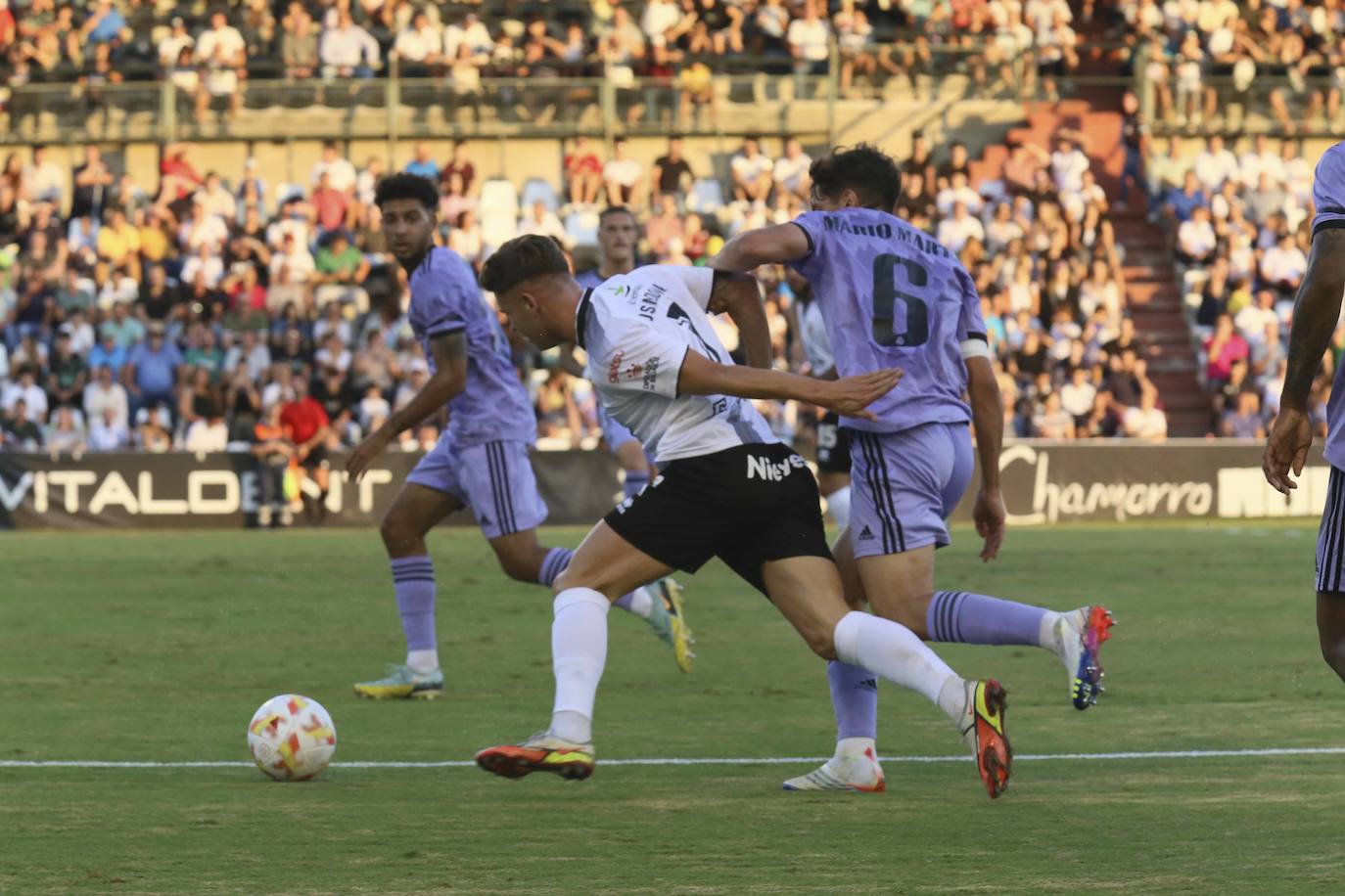 Fotos: Las mejores imágenes del Mérida-Real Madrid Castilla