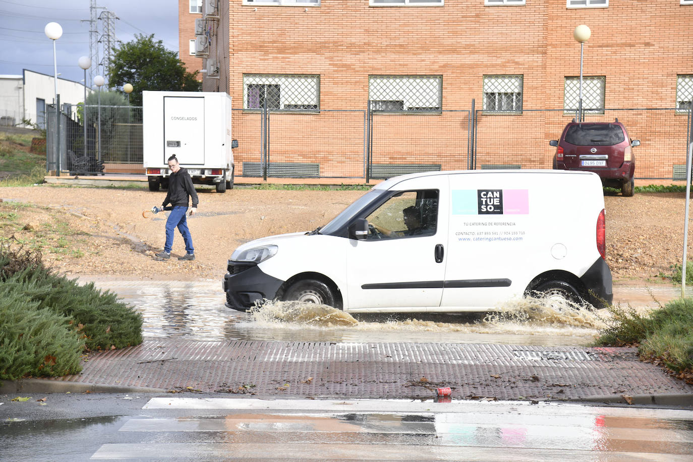 Fotos: La borrasca Béatrice causa desperfectos en Badajoz