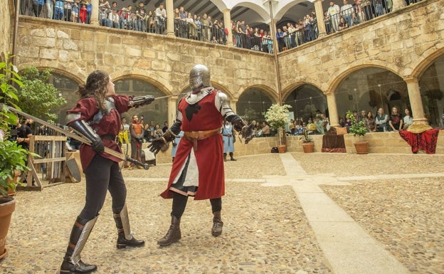 Cáceres se fija en el País Vasco para explotar el tirón de 'Juego de tronos'