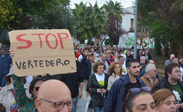 Vecinos en la manifestación. 