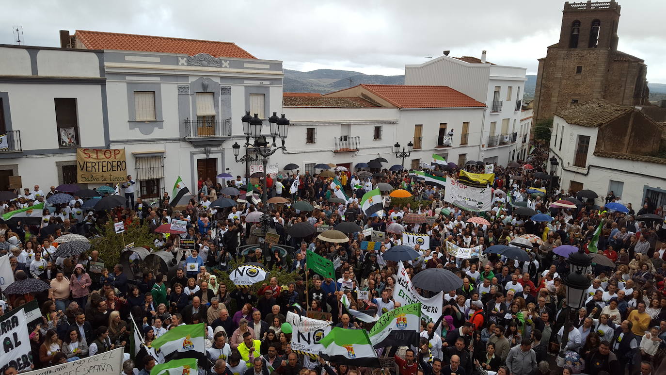 Fotos: Salvatierra grita contra el macrovertedero