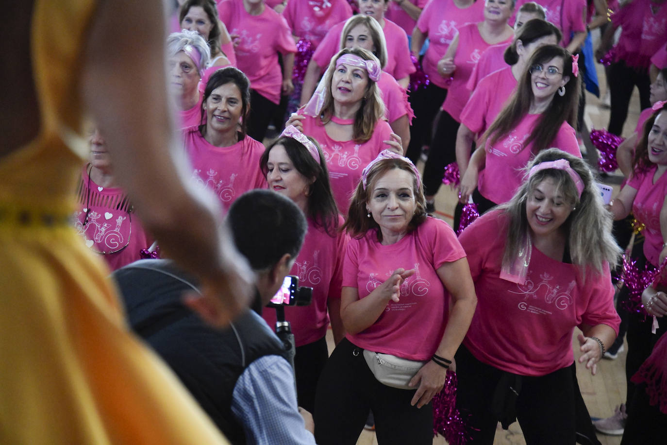 Fotos: Zumba contra el cáncer de mama en Badajoz