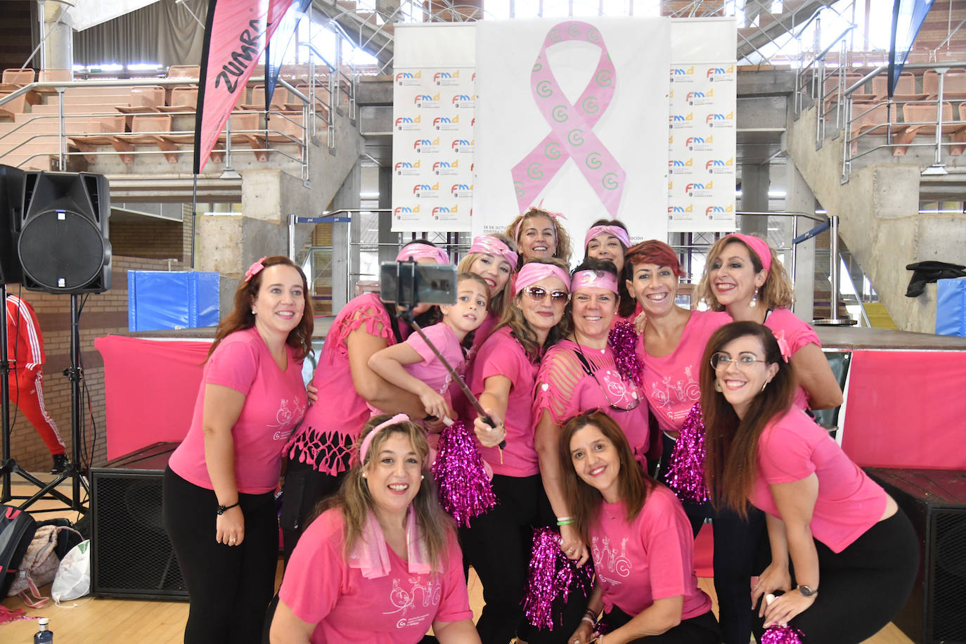 Fotos: Zumba contra el cáncer de mama en Badajoz