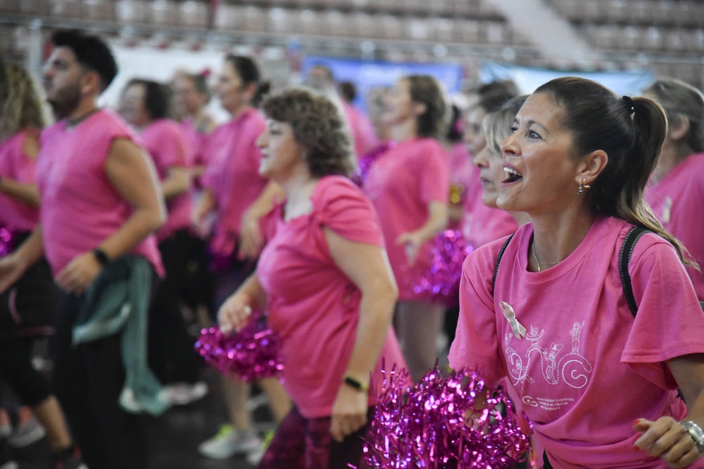 Fotos: Zumba contra el cáncer de mama en Badajoz