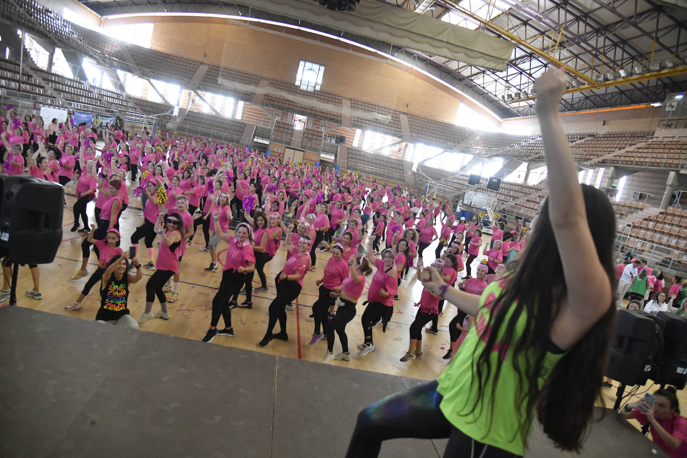 Fotos: Zumba contra el cáncer de mama en Badajoz