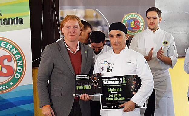 Imagen principal - Antonio Luis Falcón se hace con el certamen regional de gastronomía
