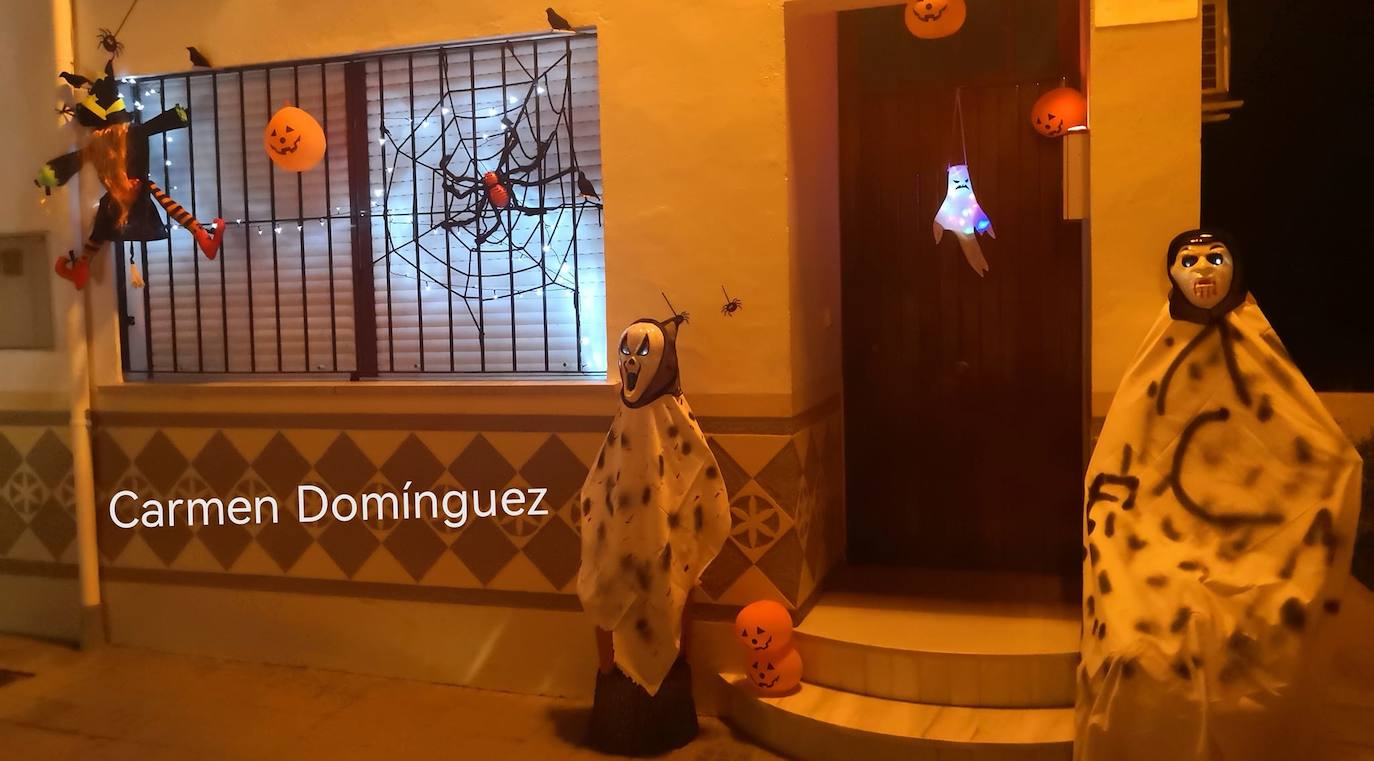 La calle Venero y su entorno acogieron las activiadades de 'Noche de Ánimas' 2022. 