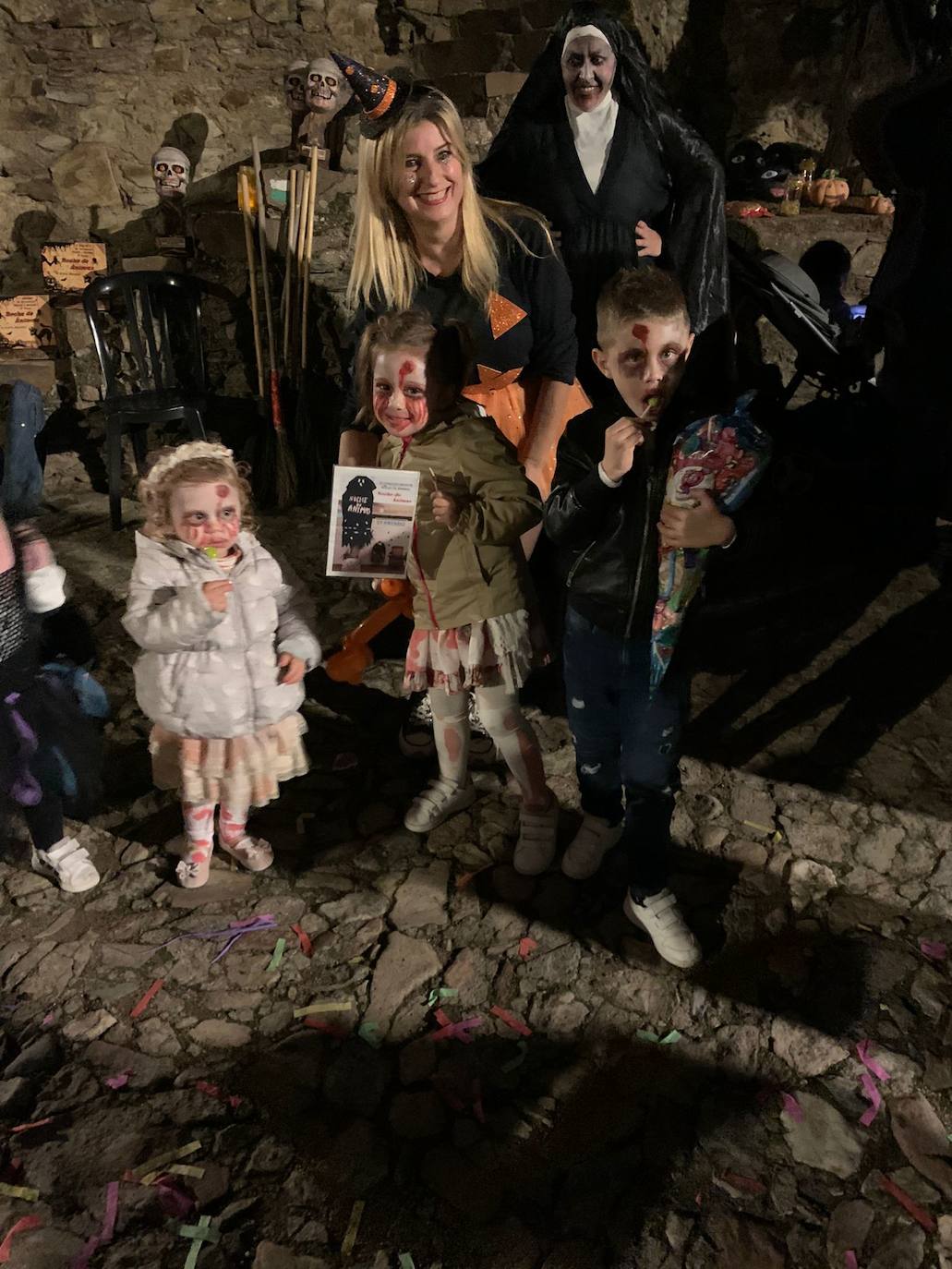 La calle Venero y su entorno acogieron las activiadades de 'Noche de Ánimas' 2022. 