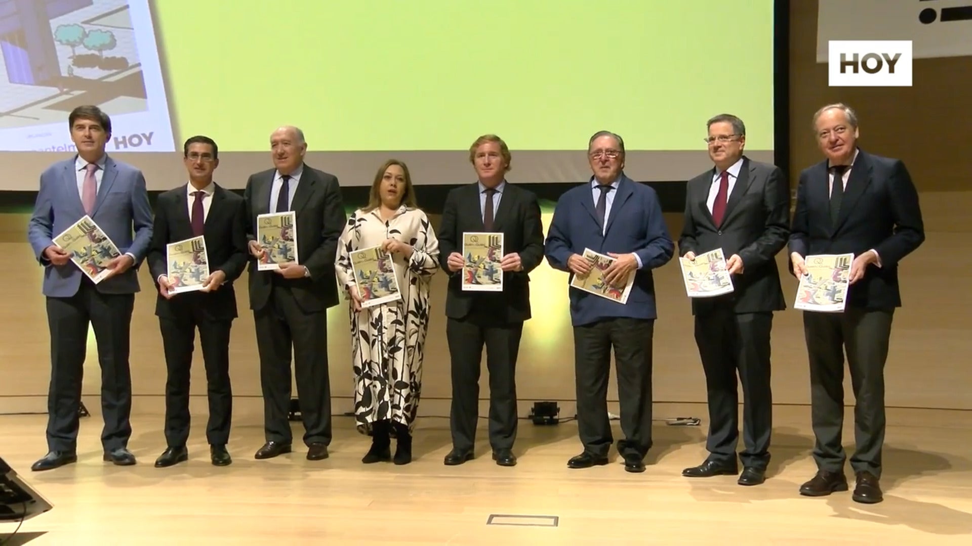 «Extremadura tiene que mirar al largo plazo y transformar su sistema productivo»