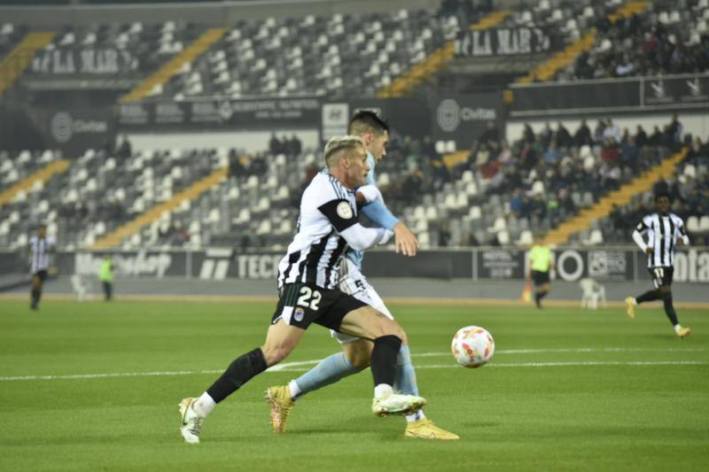 Fotos: El Badajoz se reencuentra con la victoria (1-0)