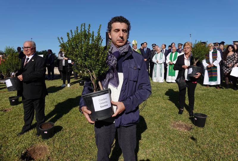Fotos: Homenaje a las víctimas de la riada de Badajoz