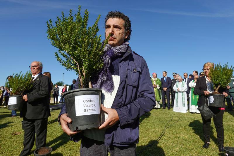 Fotos: Homenaje a las víctimas de la riada de Badajoz