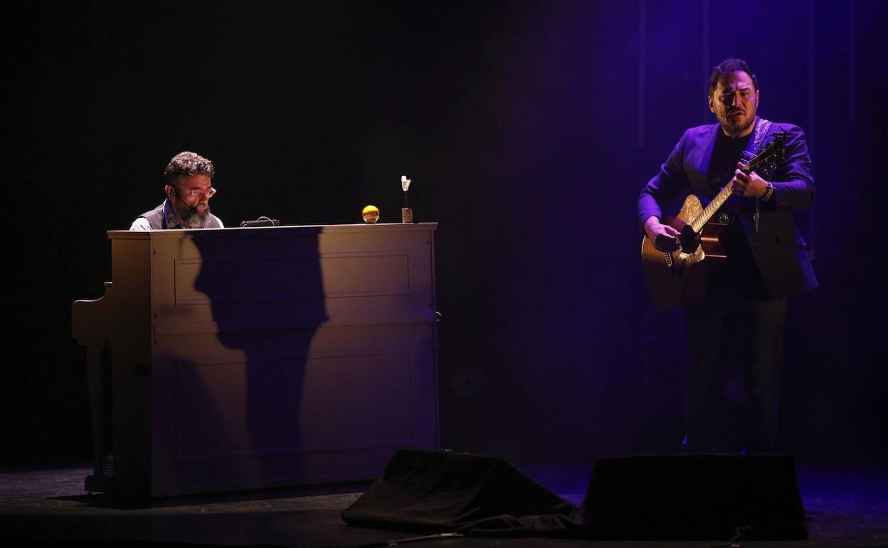 Concierto de Ismael Serrano anoche en el Gran Teatro. 