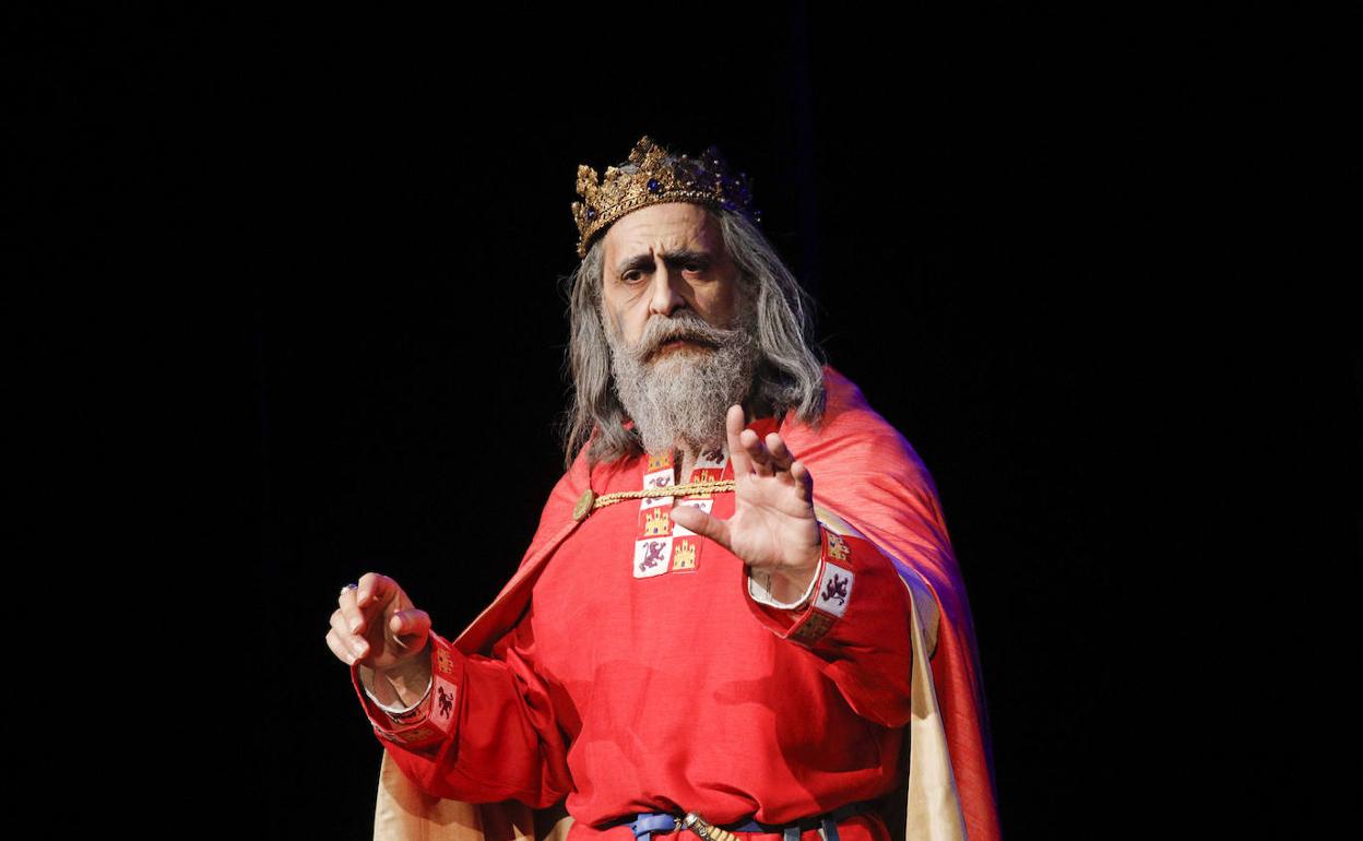 Representación de 'Alfonso X. La última cantiga', este martes en el Gran Teatro. 