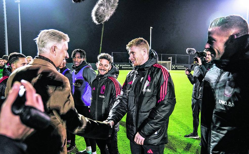 De Bruyne es una de las estrellas del talentoso equipo belga, que aspira a conquistar su primer gran torneo. 