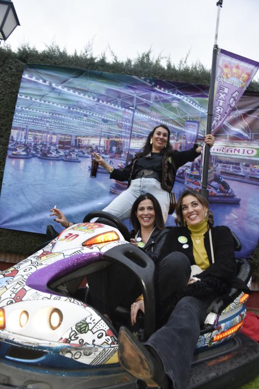 Fotos: ¿Conoces a los asistentes de la fiesta de los noventa en Badajoz?