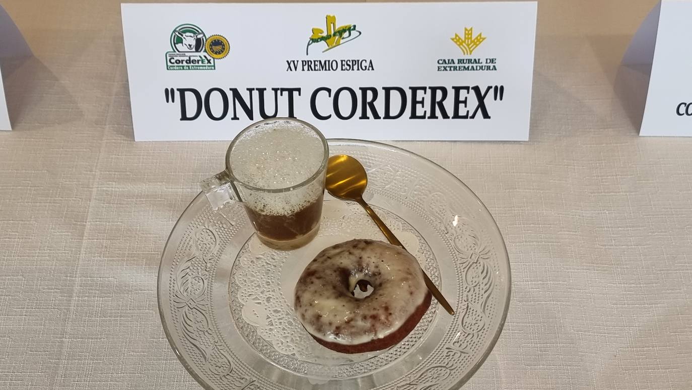 Antonio Falcón con el primer premio