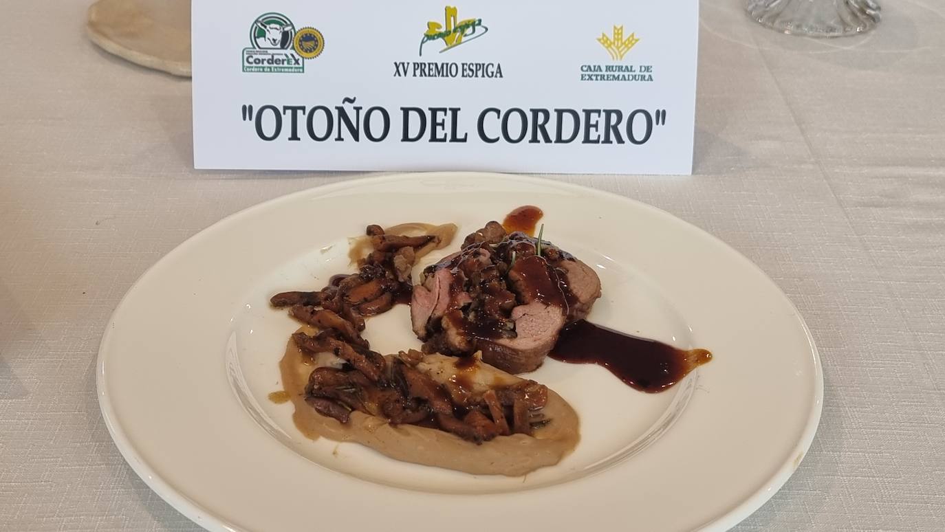 Antonio Falcón con el primer premio