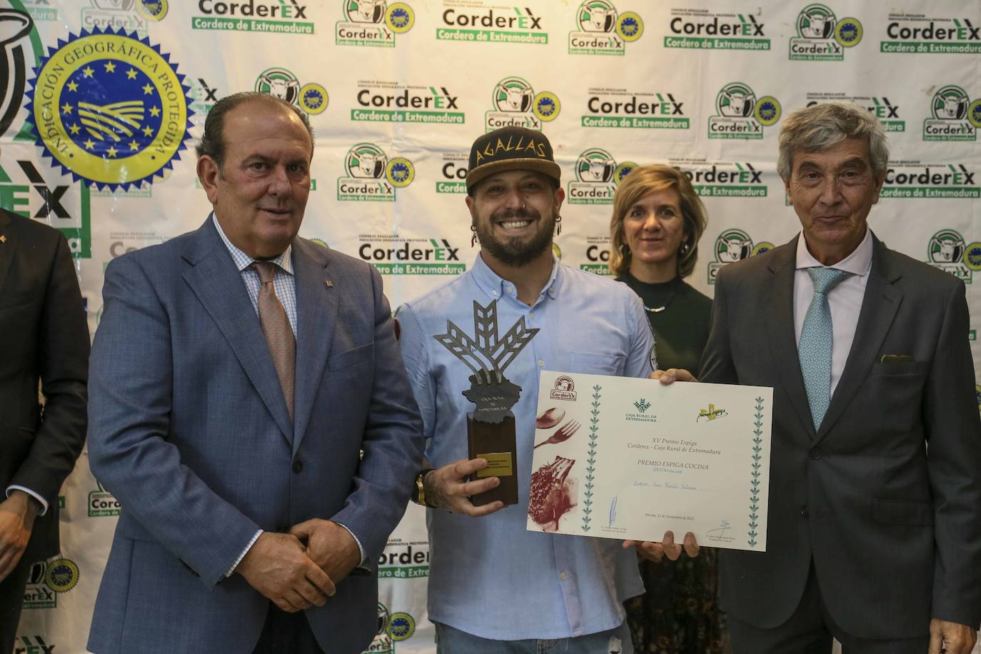Antonio Falcón con el primer premio
