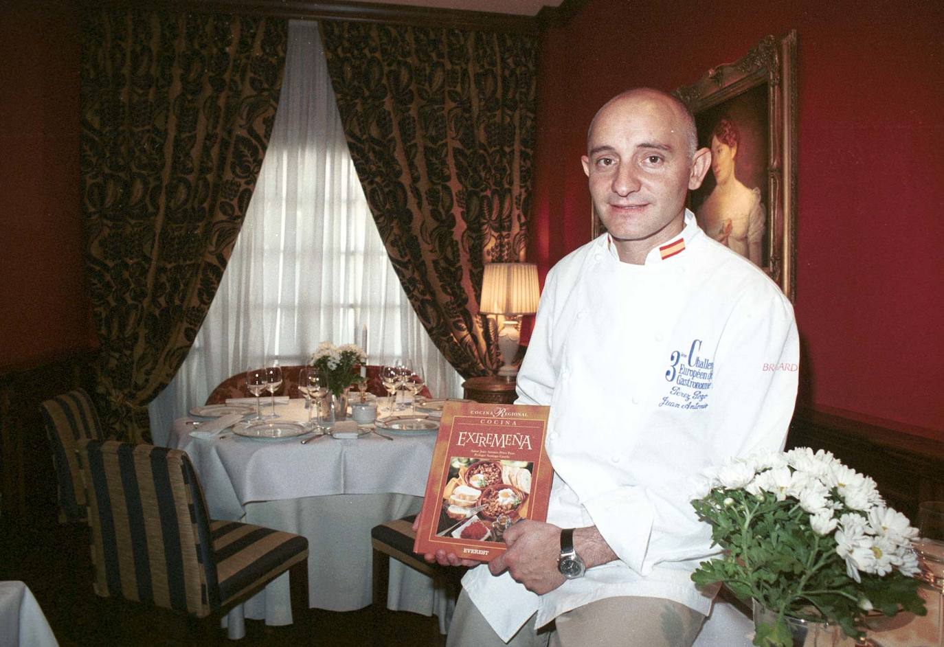 Toño en el restaurante en el año 2001.