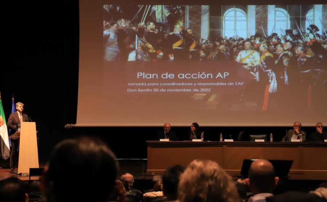 Ceciliano Franco, en su intervención en Feval ante profesionales médicos de la región. 