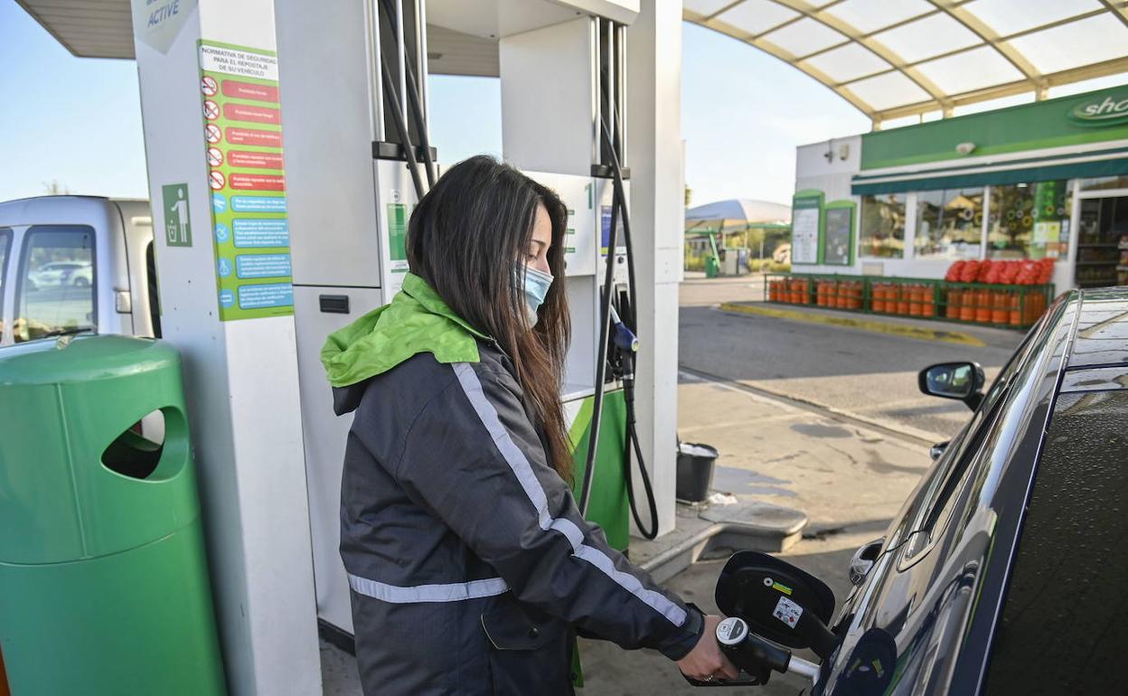 La gasolina alcanzó máximos en el mes de junio. 