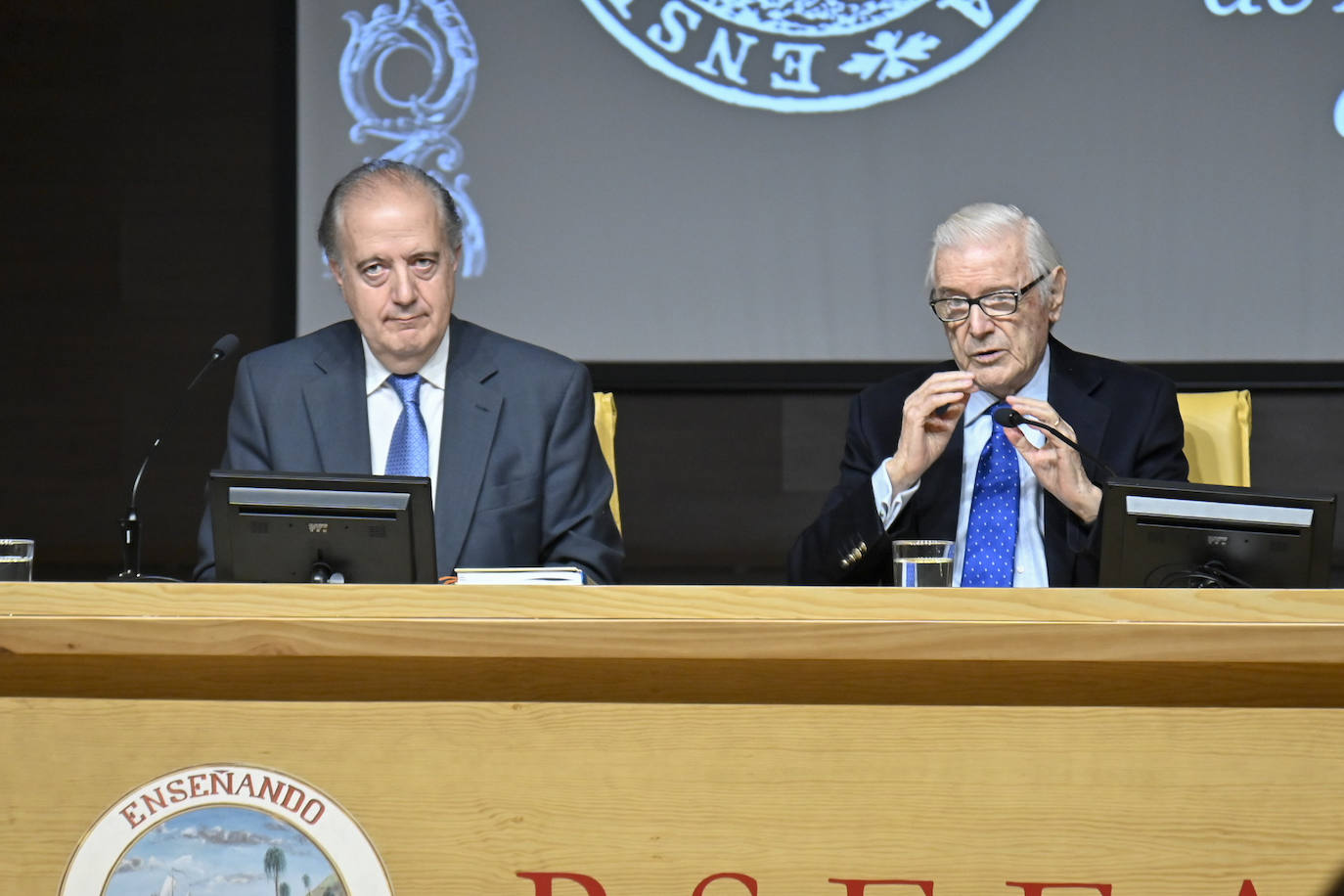 Presentación del libro en la Económica.